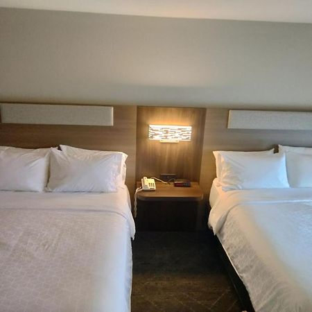 Holiday Inn Express Lapeer By Ihg Экстерьер фото