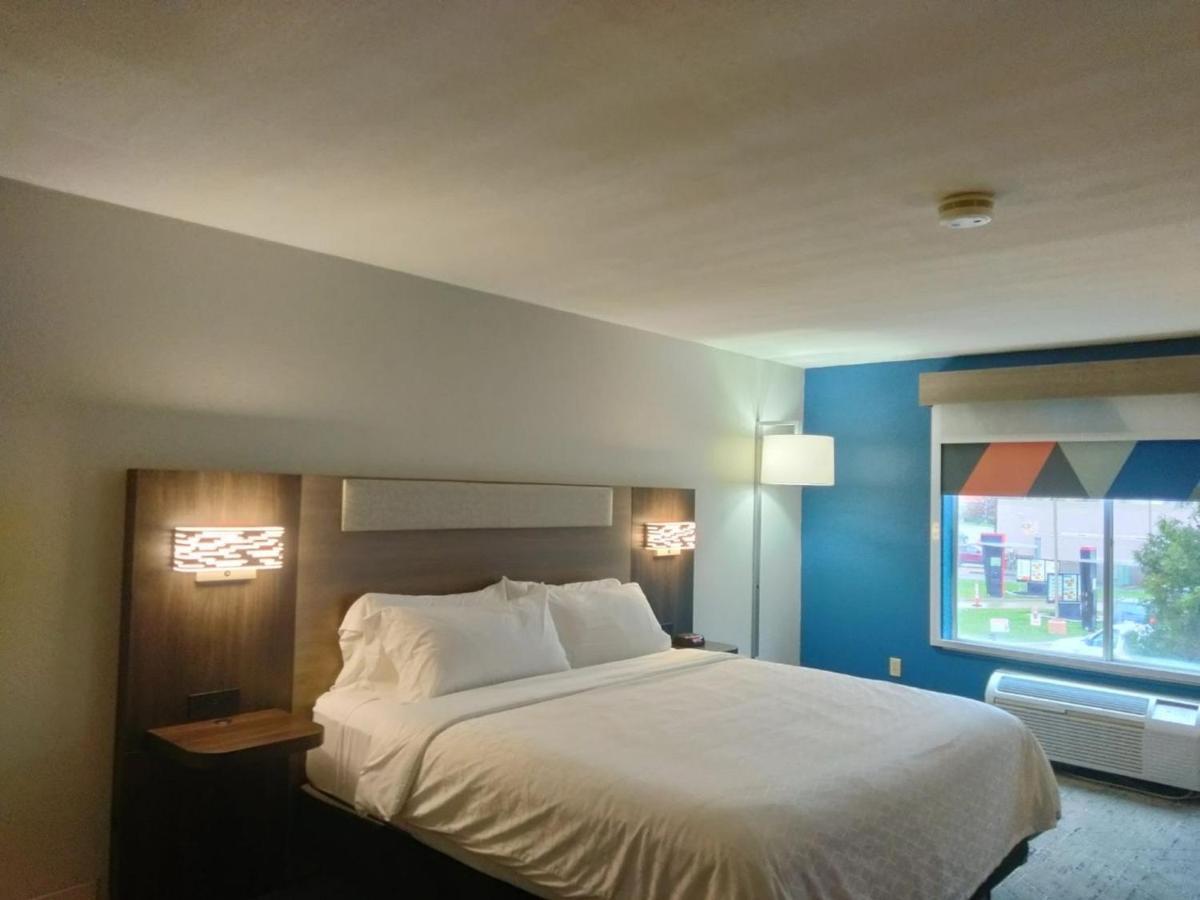 Holiday Inn Express Lapeer By Ihg Экстерьер фото