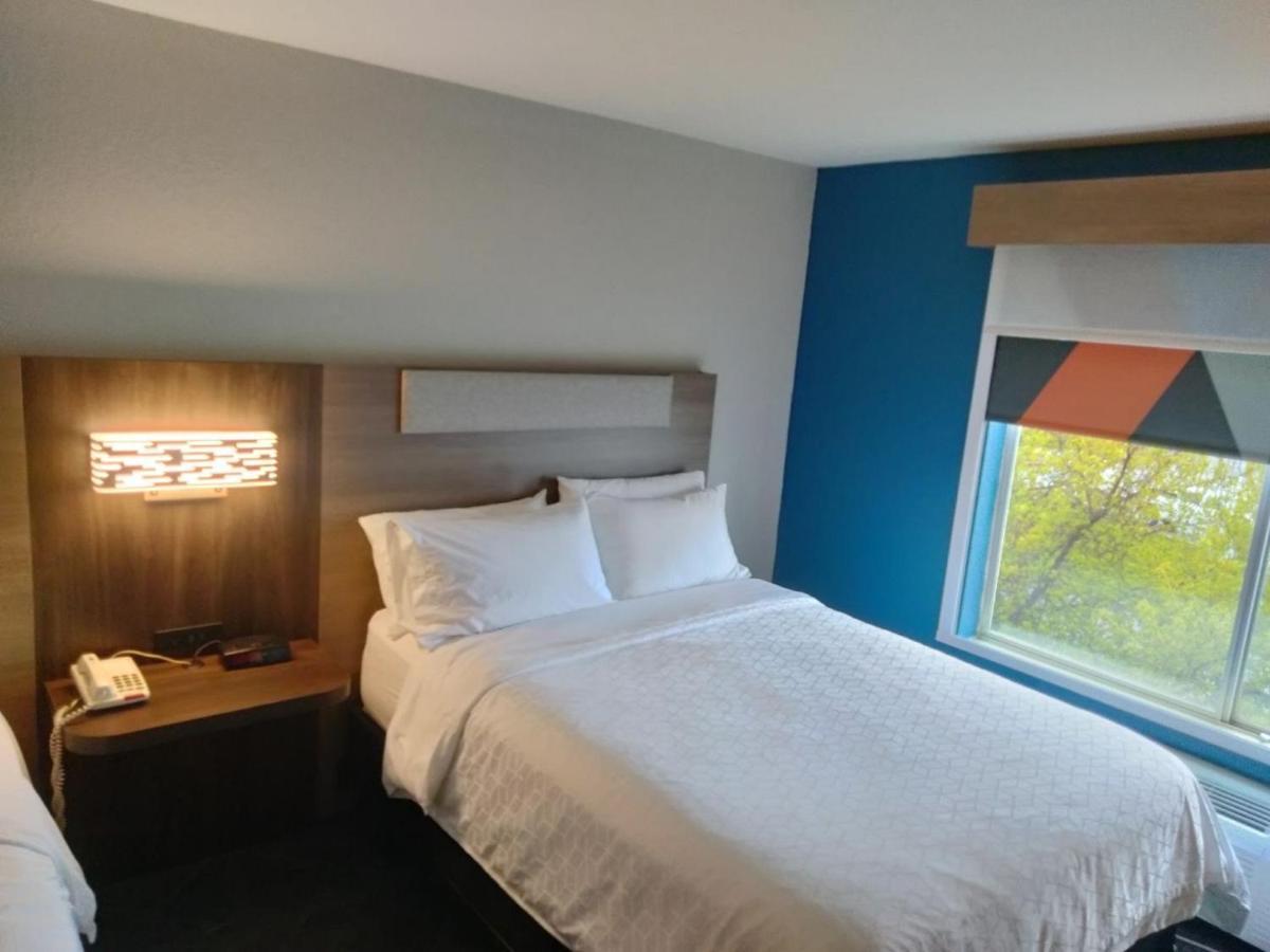 Holiday Inn Express Lapeer By Ihg Экстерьер фото